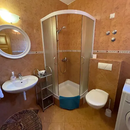 Apartman House Jakasa *