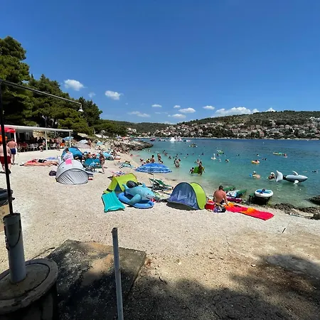 Jakasa Lägenhet Trogir