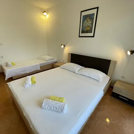 House Jakasa