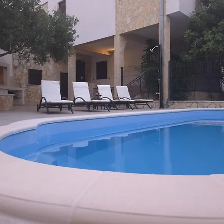Apartment House Jakasa
